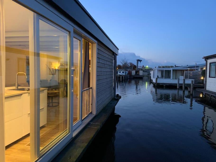 阿斯米尔 Quiet Waterloft Near Amsterdam And Schiphol Ws17酒店 外观 照片